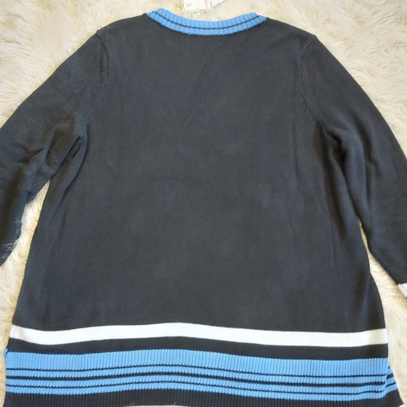 In Every Story Women's Black and Blue Stripped V-Neck Knitted Sweater Size 2X - Picture 3 of 11
